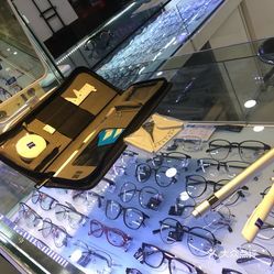 寶島眼鏡（上海莘瀝店） 專業眼鏡銷售，守護您的清晰視界